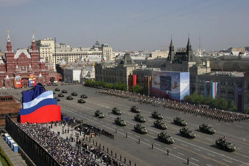 Victory Day in Moscow in 2010 [Image: Creative Commons]