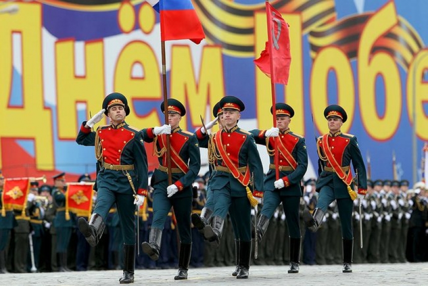 Victory Day in Moscow in 2010 [Image: Creative Commons]