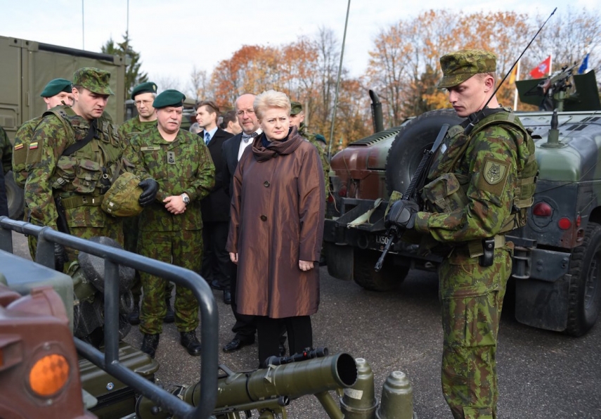 Dalia Grybauskaite meets with NATO forces [Image: gbtimes.com]