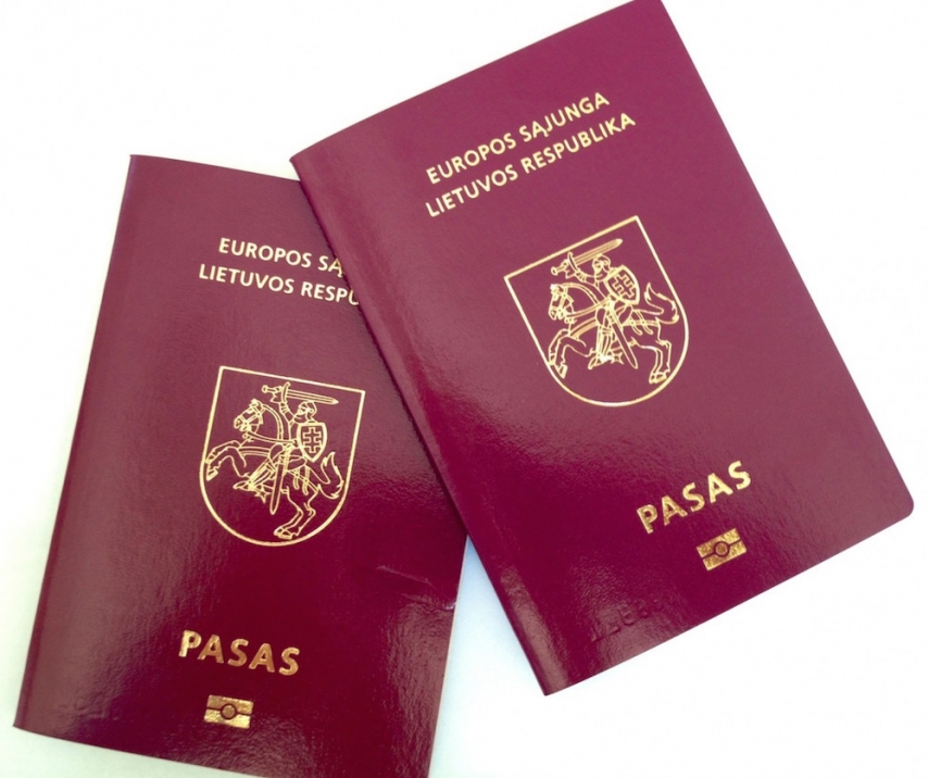 A contemporary Lithuanian passport [Image: mfa.lt]