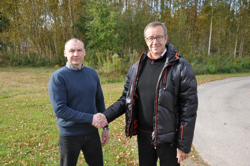 GRATITUDE FOR ENDURANCE: Returning from an official visit to the United States, President Toomas Hendrik Ilves, who had headed a vocal campaign in Estonia and the West for the release of Estonian counter-intelligence agent Estonia Kohver from a Russian jail cell, paid a personal visit to Kohver this week.