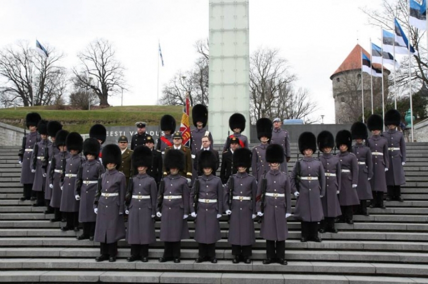 STATIONED: British troops on parade in Tallinn