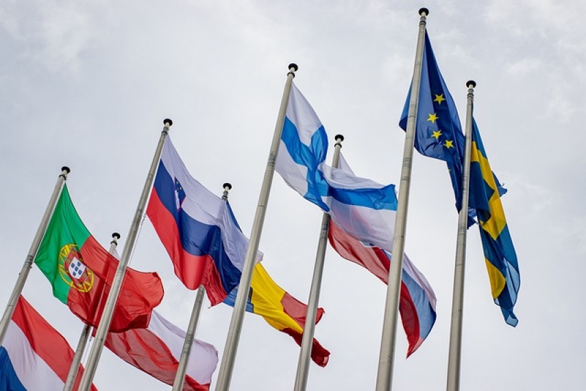 EU ramps up sanctions against Russia