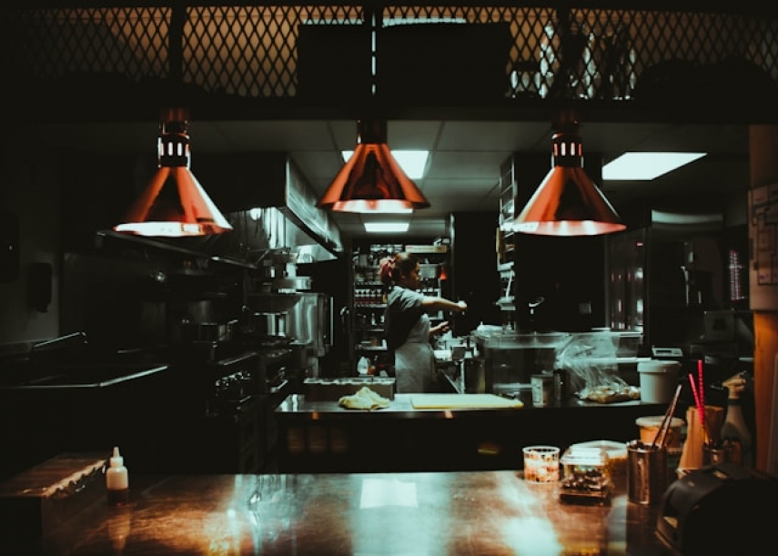 Overtime Pay in the Kitchen: A Closer Look at How Size Influences Policy and Practice