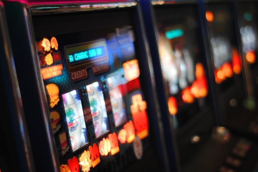 The Role of Online Slots in the iGaming Industry