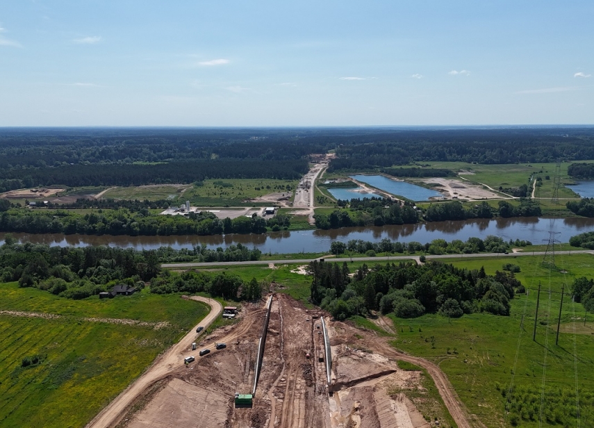 Construction update: Rail Baltica bridge over Neris in Lithuania enters new phase