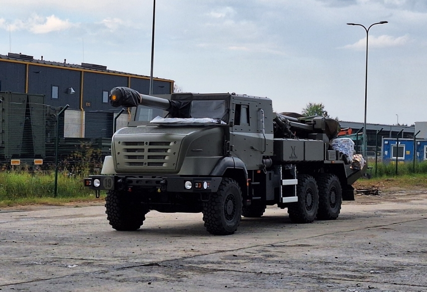 The Defence Forces received the next six CAESAR self-propelled howitzers