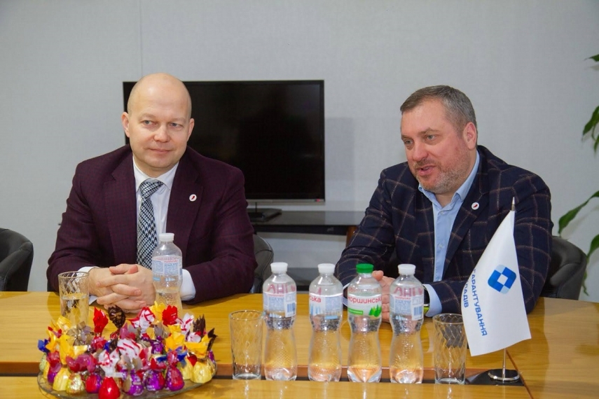 Photo: Tarmo Sild (CEO of Iute Group) and Arthur Muravitsky (CEO of IuteBank) (by Ukrainian Deposit Guarantee Fund)