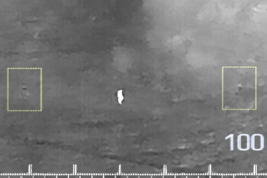 Photo: Thermal Signature Poncho field testing in White Hot mode at 100 m with a DJI Mavic 3T.