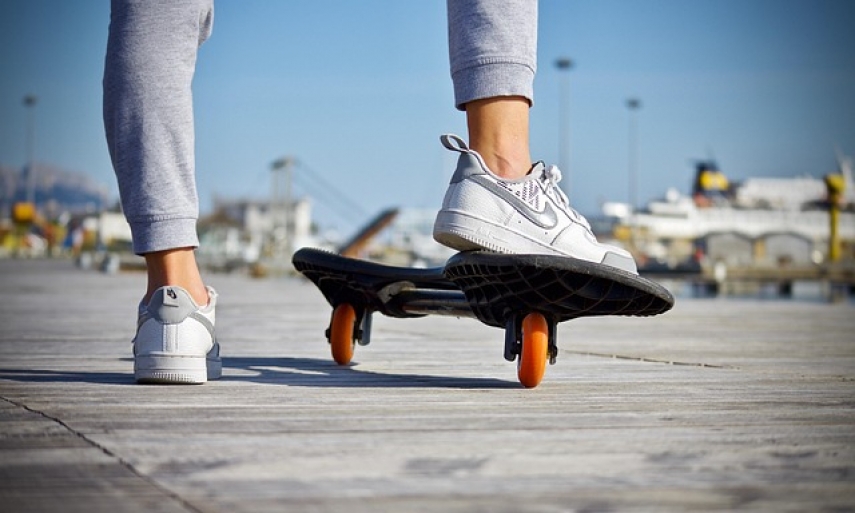 Sports, Apps and Weekend Spending Habits in Baltic Cities