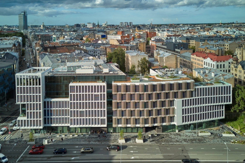 SATEKLES BIZNESA CENTRS