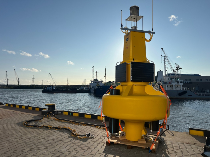 Smarter and safer navigation: new buoy begins operating near the Port of Klaipėda